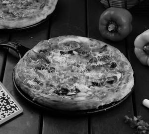 Garden Vegetable Pizza 12 Inches