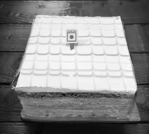 Eggless rainbow cake [500 g]