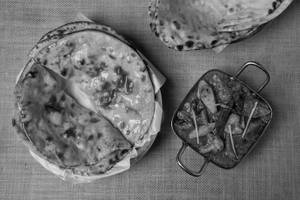 3 X Butter Roti / Butter Naan & Veg Chettinad