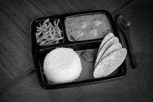 Classic South Indian Lunch Meal (s)