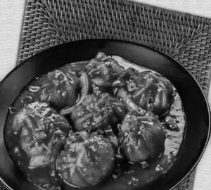 Veg Gravy Momos