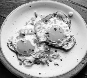Egg fry 2 eggs [half]