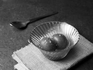 Gulab Jamun (1 Pc)