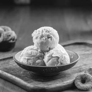 Sugar Free Figs And Nuts Ice Cream