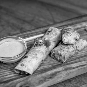 Chicken Bazaari Kebab Slim Roll (2Pcs)