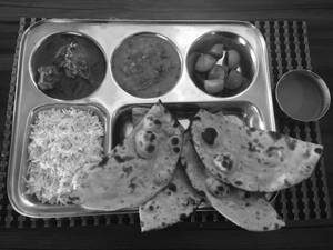 Bathinda Non Veg Meal (dal Tadka + Chicken Tariwala + Rice + 2 Roti + Onion Salad)