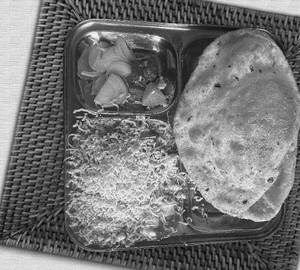 Butter Cheese Chhole Bhature (2pcs. Bhature)