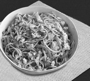 Egg hakka noodles