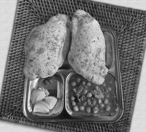 Classic Chhole Bhature (2pcs. Bhature)