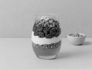 Dragon Fruit Parfait (Gluten Free, Low Cal)