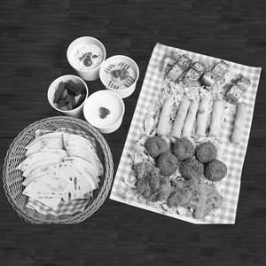 Hot Mezze Platter [Serves 4-6]