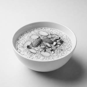 Royal Kesar Almond Chia Pudding (350G)