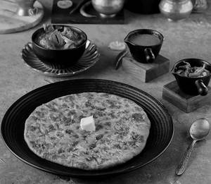 Aloo Masala Kulcha (special) With Soya Chaap Makhani