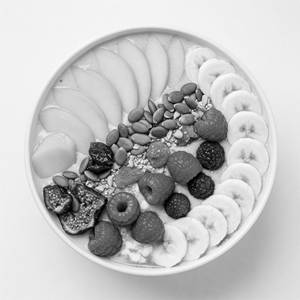 Mango Raspberry Smoothie Bowl