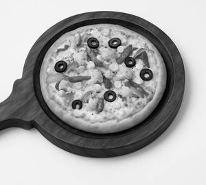 Grilled chicken pizza