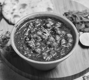 Jain Amritsari Chole Bhature [4 Bhature]