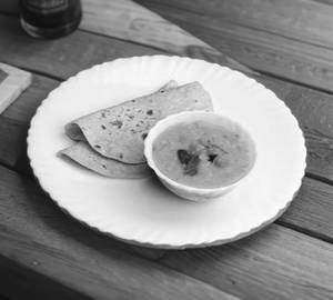 Jain Dal With ( 5 Plain Roti)