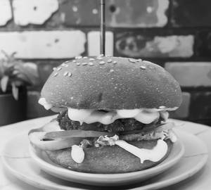 Aloo tikki burger [indian]