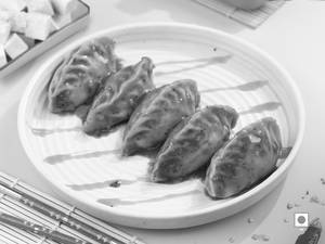 Paneer Sweet Chilly Pan Fried Momo