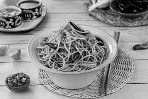 Veg Schezwan Chilly Garlic Noodles