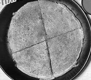 Madurai Sandwich Uthappam(300 Gms)