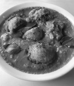 Paniyaram Curry (270 Gms)