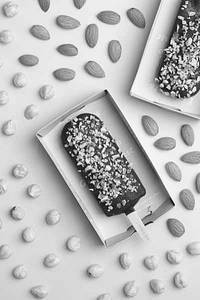Nutella Almond Cruch Ice Cream Bar