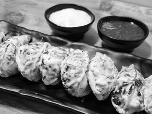 Paneer Malai Momos Dry (8 Pcs)