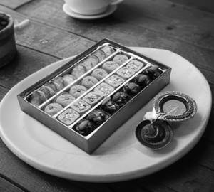 Mixes Sweets Box