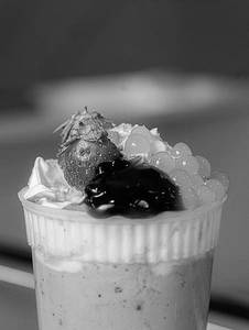 Very Berry Boba Shake