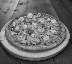 Cheese pizza paneer & veg.