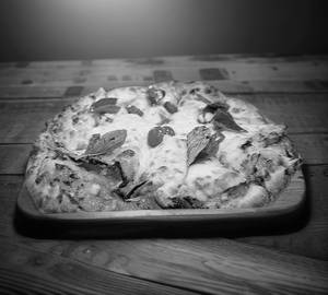 Lo  Uovo  Egg Pizza 7 Inches