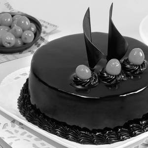 Frozen Chocolate Cake With Golden White Pearls 500 Gm