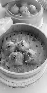 Schezwan Chicken Dim Sum (5 Pcs)