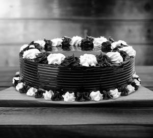 Chocolate dark cake 500 gram eggless