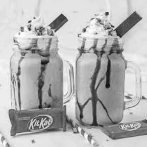 Kit Kat Shakes