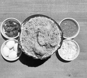 Chicken Bucket Biryani Small Pack (3to4)