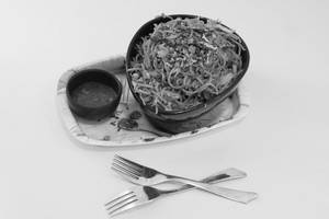 Chiili Garlic Schezwan Noodles