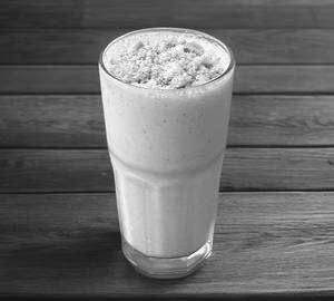 Almond cookie shake
