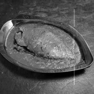 Steamed Hariyali Whole Pomfret