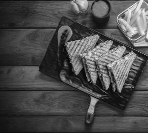 Tandoori Paneer Tikka Sandwich
