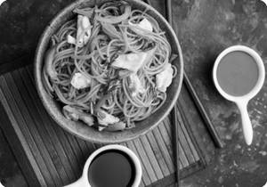 Chicken Schezwan Hakka Noodles