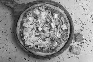 Paneer Tikka Pizza