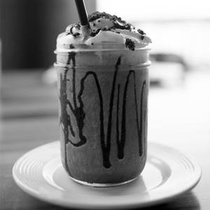 Shake omani with icecream