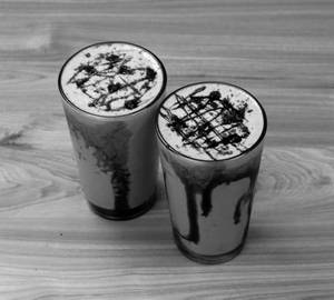 Chocolate Lassi (150 to 220 calories)