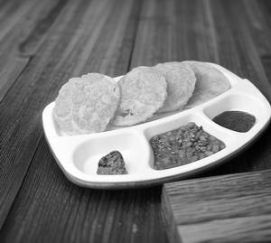 Kachori With Sabzi [4 Pieces]
