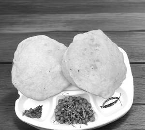 Chole Bhature [2 Bhature]