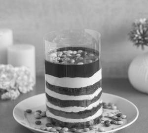 Pull Me Up Cake (750gm)
