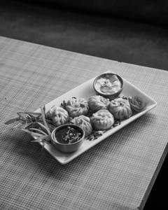 Veg Steam Momos (6 Pcs)