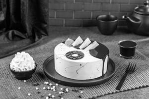 2 In 1 Cake